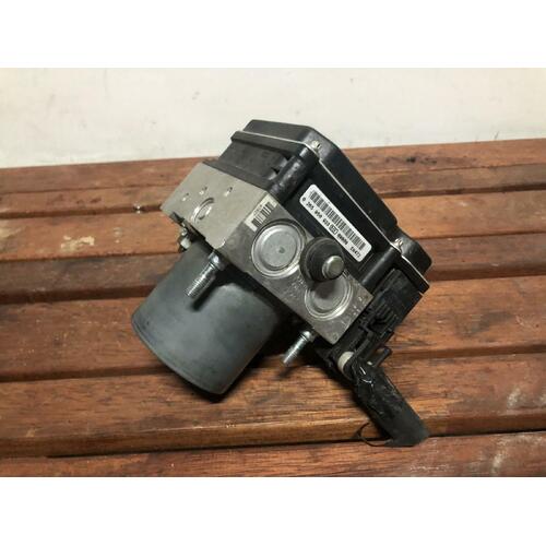 Subaru FORESTER ABS Pump XS 03/08-12/12