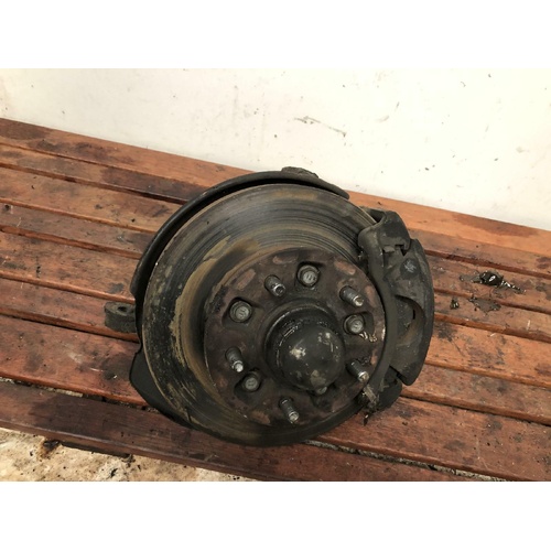 Toyota Hilux Left Front Hub Assembly RN85 10/1988-09/1997