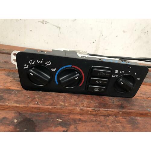 Toyota Avalon Heater Controls MCX10 07/2000-06/2005
