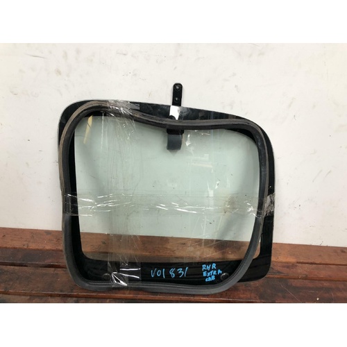 Toyota Hilux Right Rear Side Glass VZN172 09/1997-03/2005