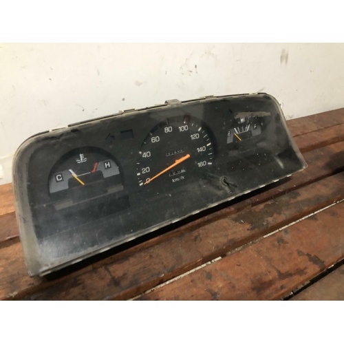 Toyota HILUX Instrument Cluster RN85 Petrol 09/97-03/05 