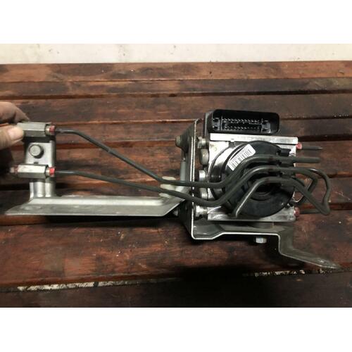Mitsubishi GRANDIS ABS Pump BA 06/04-03/10