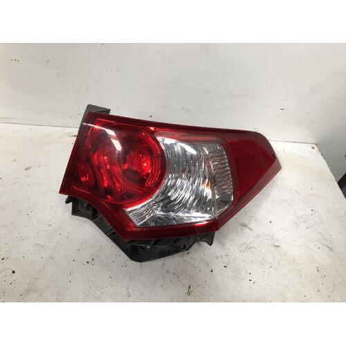 Honda Accord Right Tail Light 8th Gen 06/2008-06/2011