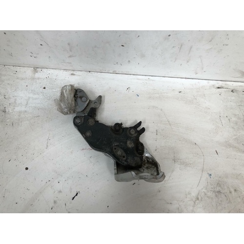 Toyota Tarago Right Rear Lower Sliding Door Roller ACR30 06/2000-02/2006