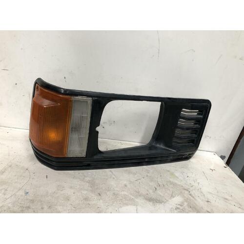 Toyota Liteace Right Corner Light and Surround KM36 01/1986-03/1992