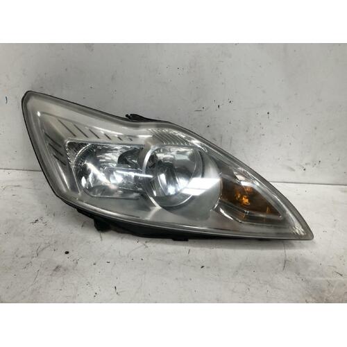 Ford Focus Right Head Light LV 11/2008-07/2011