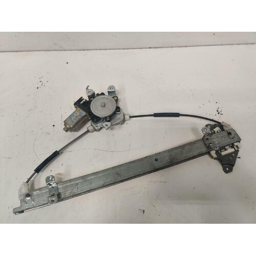 Nissan Xtrail Left Front Door Window Regulator T30 10/01-09/07
