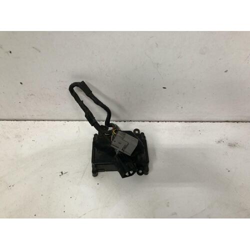 Lexus GS300 Left Head Light Leveling Computer JZS160 10/1997-12/2004