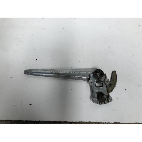 Toyota Hilux Right Front Window Regulator RZN149 09/1997-03/2005