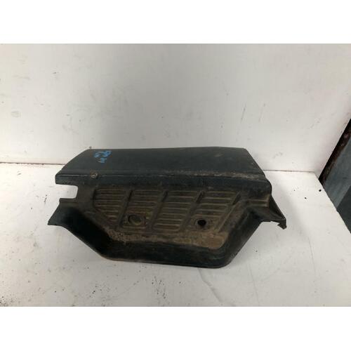 Toyota Hiace Right Front Side Step TRH201 03/2005-04/2019
