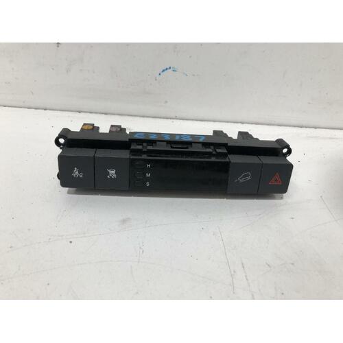 Holden Captiva Display Cluster/Switches CG 09/2006-02/2011