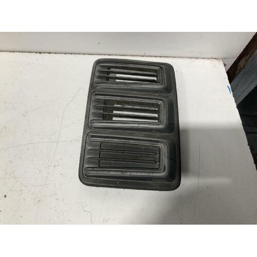 Toyota Corolla KE55 Coupe Right Rear Quater Panel Vent 10/74-09/81