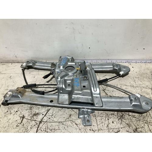 Mitsubishi 380 Right Front Window Reg/Motor DB Electric 09/05-03/08