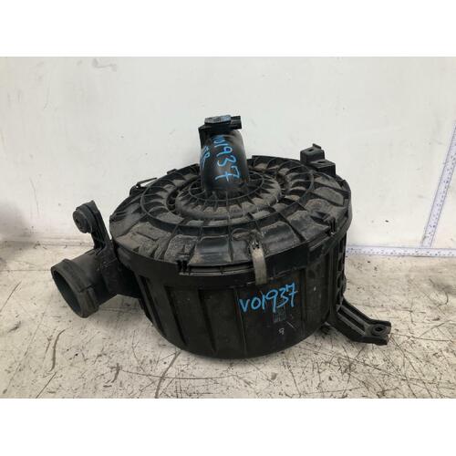 Toyota HILUX Air Cleaner Box TGN16 2.7 Petrol 03/05-08/15