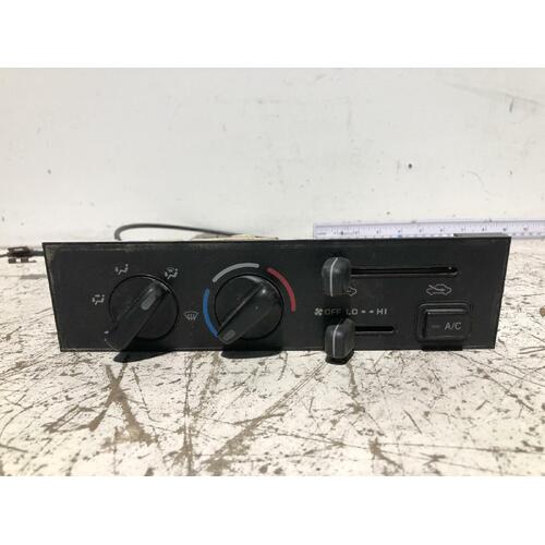 Toyota HILUX Heater & A/C Controls RZN149 09/97-02/05 