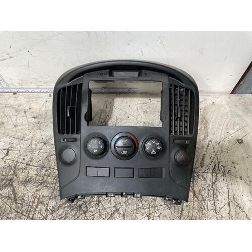Hyundai iLoad Heater Controls with Fascia and Clock TQ 11/2007-08/2015