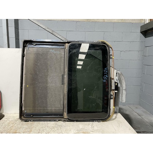 Lexus GS300 Sun Roof Assembly JZS160 10/1997-12/2004