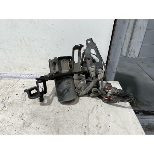 Toyota Soarer Air Ride / Suspension Compressor E-UZZ31 1990-2000