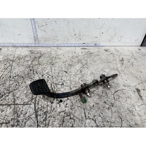 Toyota Hiace Brake Pedal KDH223 03/05-04/19