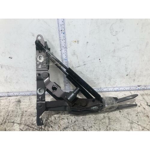 Jaguar X TYPE Bonnet Hinges X400 Pair 09/01-12/10