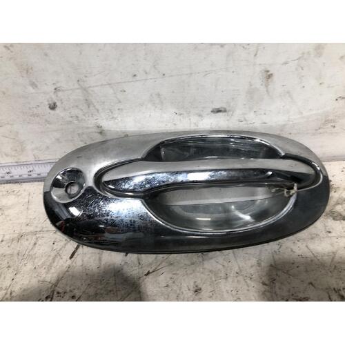 Kia CARNIVAL Door Handle KV SII Right Front 12/01-09/06 Outer