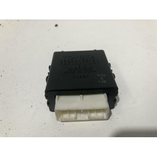 Toyota Camry Wiper Relay AHV40 06/06-02/12