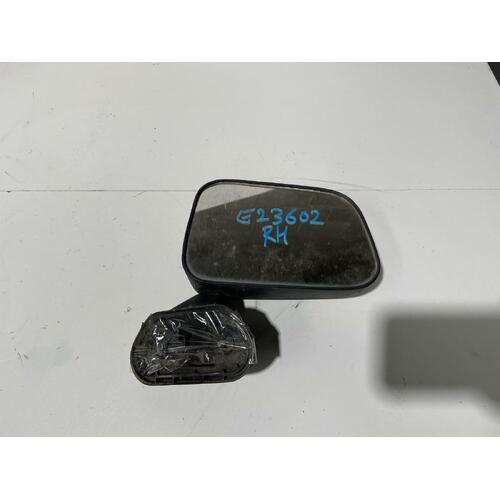 Toyota Hilux Right Door Mirror RZN149 09/1997-03/2005