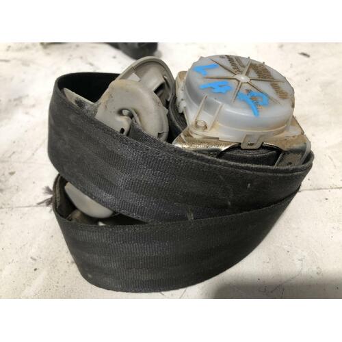 Toyota TARAGO Seat Belt ACR50 Left Rear 03/06-06/20 2ND Row