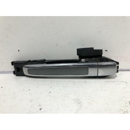 Nissan MAXIMA Door Handle J31 Right Rear Outer Handle 02/02-05/09 Chrome