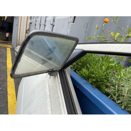 Toyota Townace Left Door Mirror YR39 04/1992-12/1996