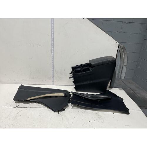 Lexus CT200H Centre Console ZWA10 03/2011-Current