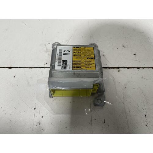 Lexus CT200H Airbag Module ZWA10 12/2010-08/2016