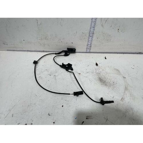 Lexus CT200H Right Front ABS Sensor ZWA10 03/2011-Current