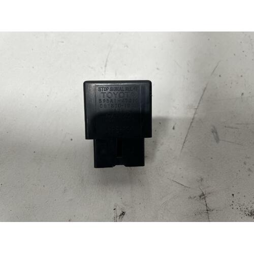 Lexus CT200H Stop Signal Relay ZWA10 03/2011-Current