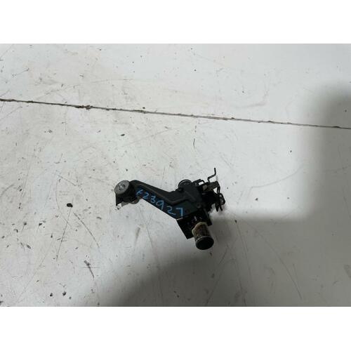 Toyota Avalon Heater Tap MCX10 07/2000-02/2003