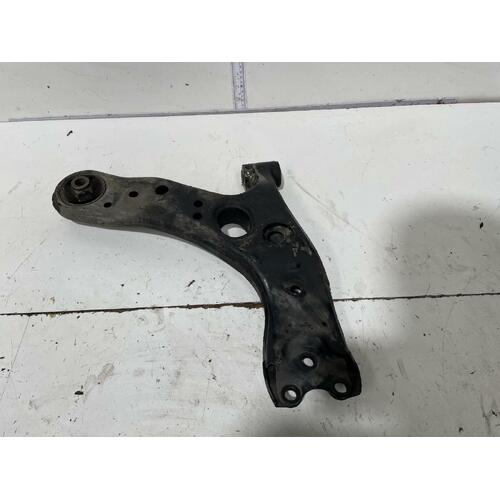 Lexus CT200h Left Front Lower Control Arm ZWA10 12/2010-Current