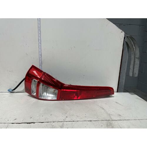 Honda CR-V Left Tail Light RE 03/2007-10/2012