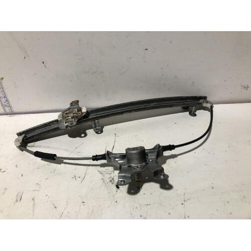 Nissan PULSAR Regulator Right Front Window Manual Sedan N16 SI-II 07/00-12/05
