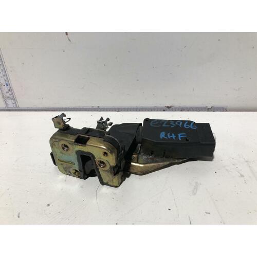 Volvo S40 Lock Mechanism SE Right Front 03/97-01/04