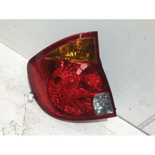Hyundai ACCENT Left Taillight LC 03/03-04/06