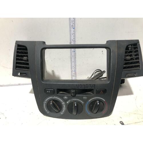 Toyota HILUX Heater & A/C Controls KUN26 03/05-06/11 