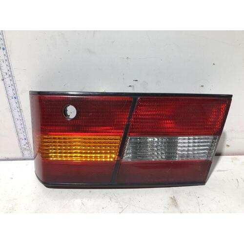 Lexus ES300 Right Bootlid Light MCV20 10/1996-12/1999