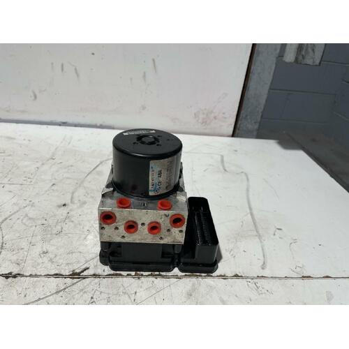 Mercedes C Class ABS Pump / Module W204/S204C204 05/2011-01/2015