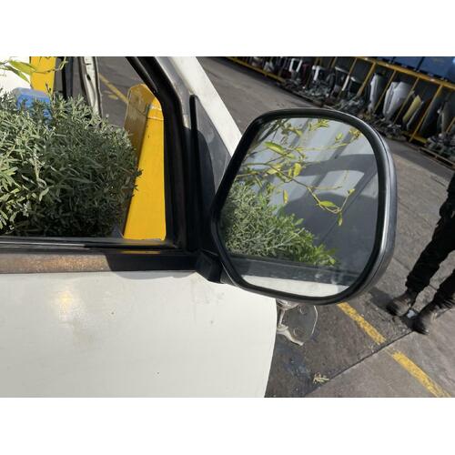 Toyota Hiace SBV Right Door Mirror RCH12 10/1995-02/2004