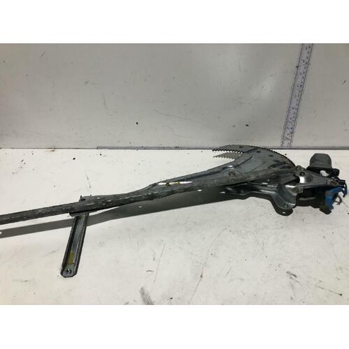 Honda HRV Right Front Window Reg/Motor GH 3DR 02/99-06/02