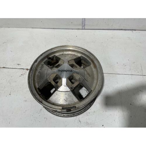 Toyota Corona Alloy Wheel Mag with Centre Cap  RT142 08/1983-12/1987