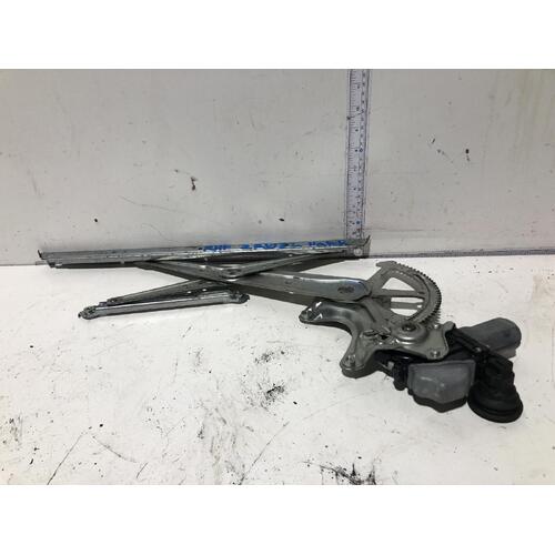 Toyota Corolla Right Front Window Regulator ZRE182 01/2014-06/2018