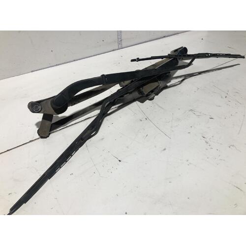 Toyota Kluger Front Wiper Assembly MCU28 01/2001-04/2007