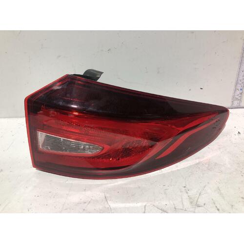 MG GS Right Taillight SAS2 09/16-08/19