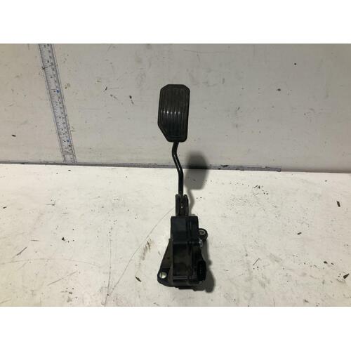 Toyota ESTIMA Pedal GSR50 Accelerator Pedal 05-19 P/N 78110-28010